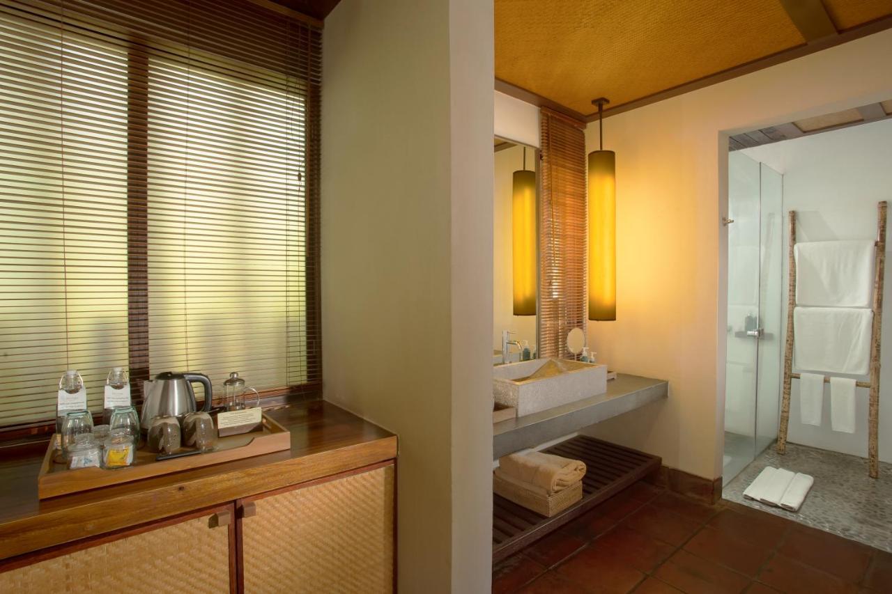Ananda Segara Beachfront Suite