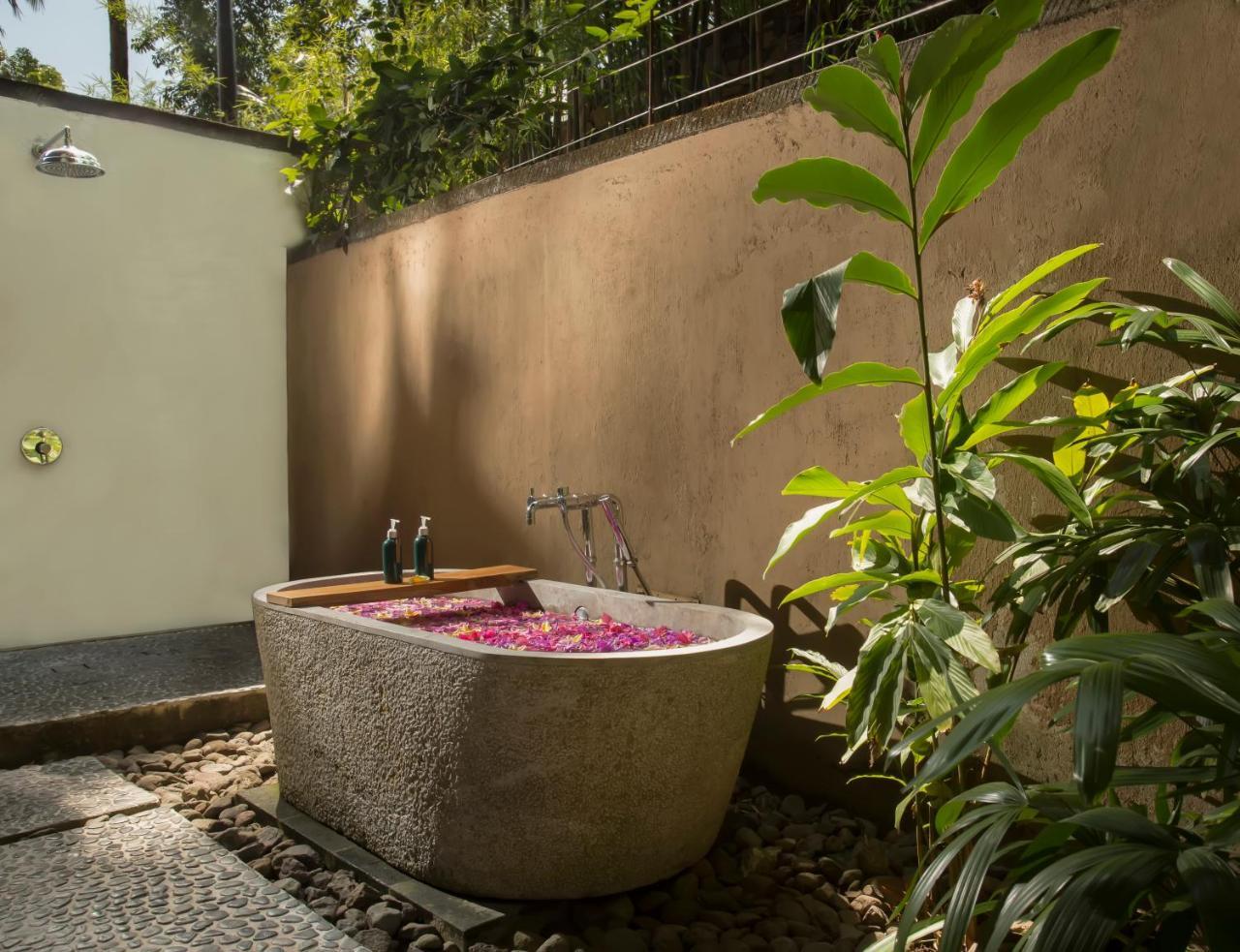 Amra Duplex Pool Villa
